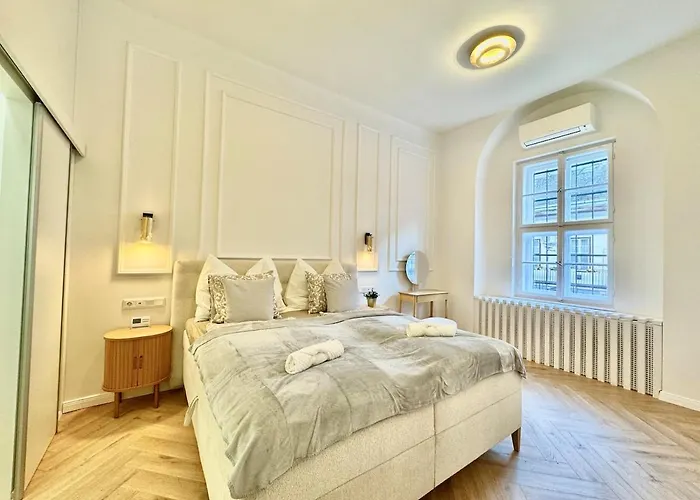 Luxurious Charm - Center Retreat 3dr Lejlighed *