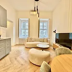 Luxurious Charm - Center Retreat 3dr Appartamento Budapest