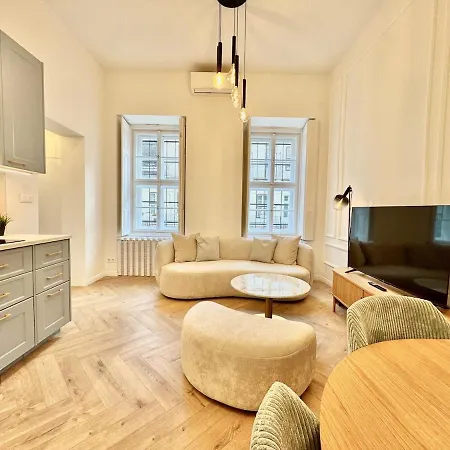 Luxurious Charm - Center Retreat 3dr شقة بودابست