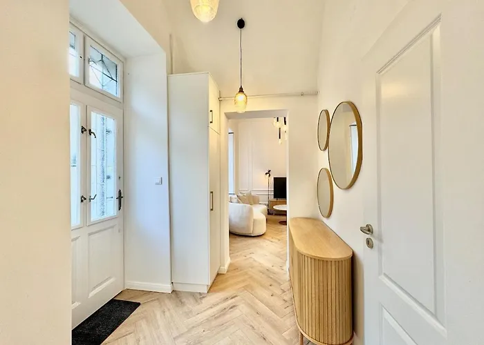 Luxurious Charm - Center Retreat 3dr Apartmán Budapešť