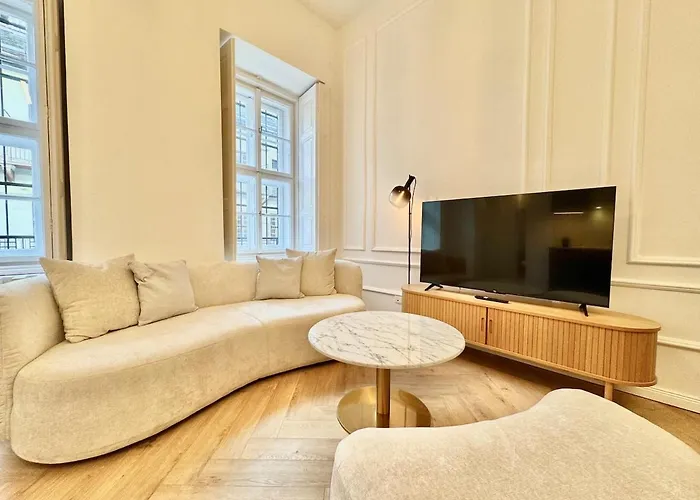 Apartmán Luxurious Charm - Center Retreat 3dr *